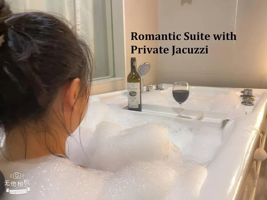 Romantic Suite With Private Jacuzzi 176 Kuala Lumpur
